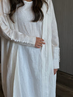 Load image into Gallery viewer, The White 100% Pure Linen Button Cuff Detail Abaya

