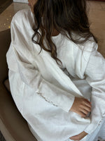 Load image into Gallery viewer, The White 100% Pure Linen Button Cuff Detail Abaya
