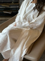 Load image into Gallery viewer, The White 100% Pure Linen Button Cuff Detail Abaya
